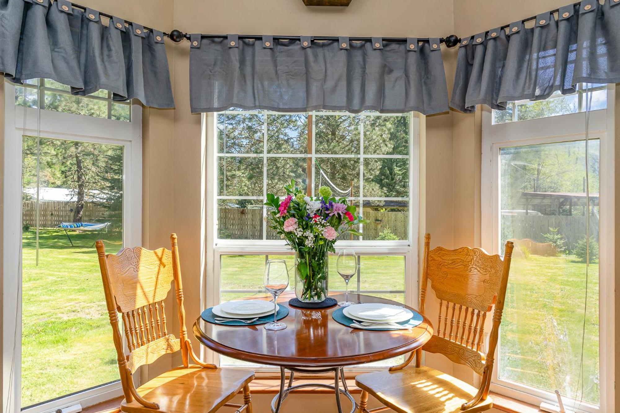 Holiday home Bear's Den Hideaway With Hot Tub *
